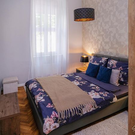Saint Moor Suite #1 Pecs Ngoại thất bức ảnh